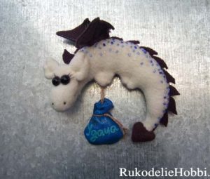 Делаем дракончика из флиса