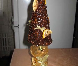 Делаем кофейную елку